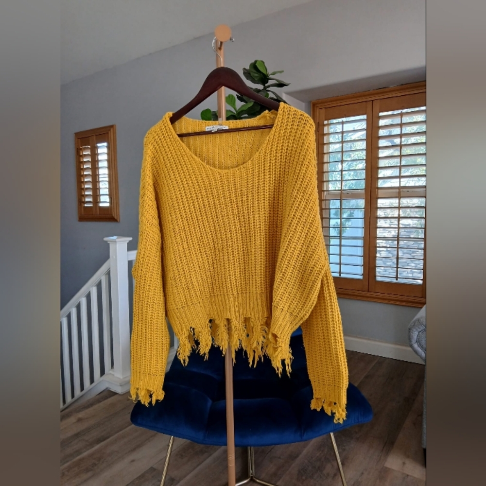 Young Fabulous & Broke Thick Knit Fringe Oversized Sweater Women's Size M/L